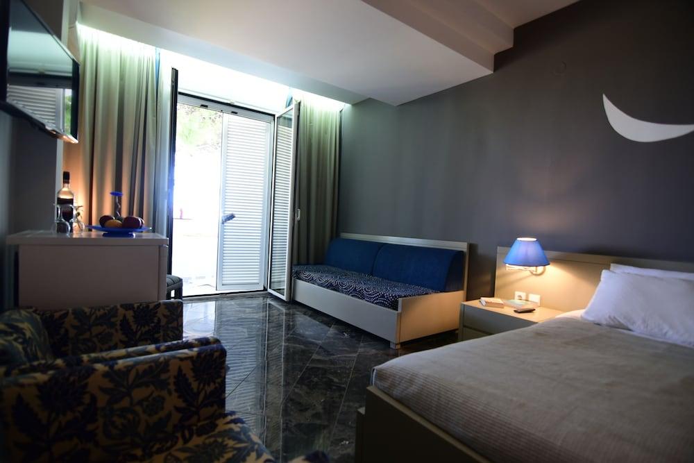Mantenia Hotel Platanes  Exterior photo